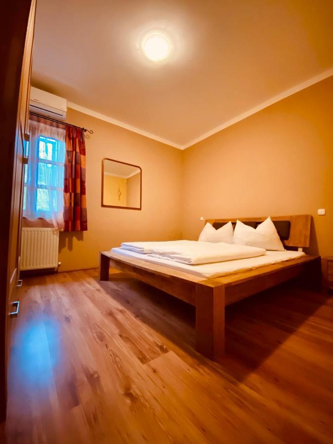 Sommer Panzio Balatonföldvár Εξωτερικό φωτογραφία