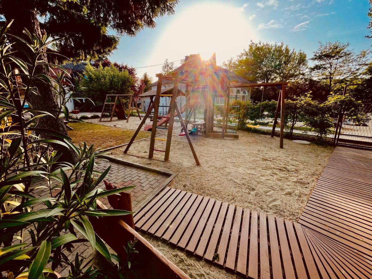 Sommer Panzio Balatonföldvár Εξωτερικό φωτογραφία