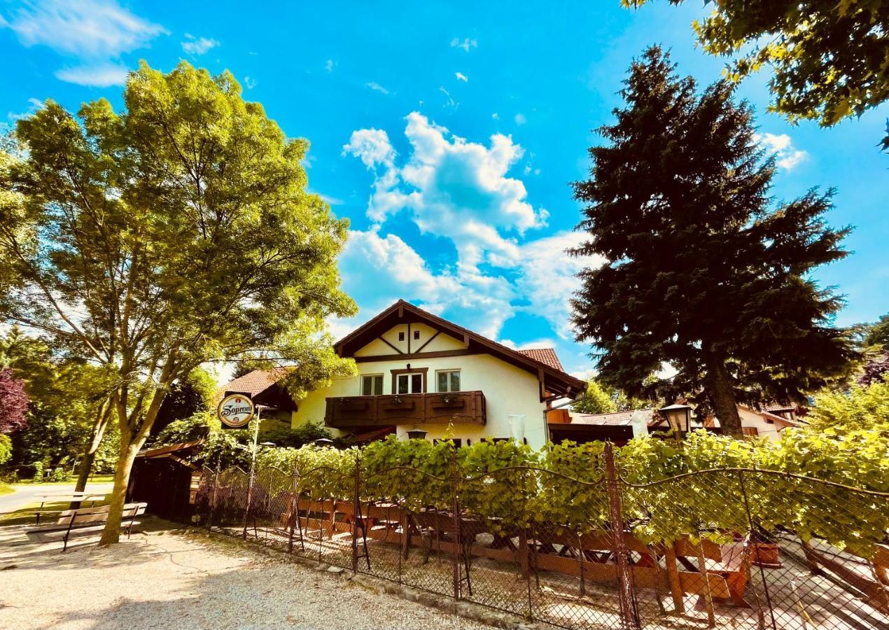 Sommer Panzio Balatonföldvár Εξωτερικό φωτογραφία