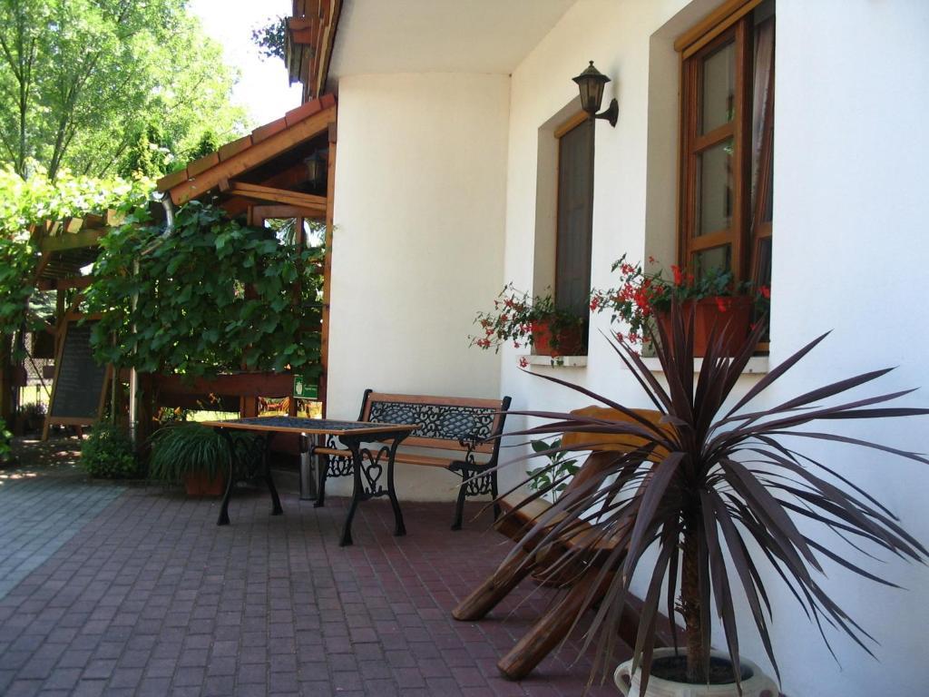 Sommer Panzio Balatonföldvár Εξωτερικό φωτογραφία