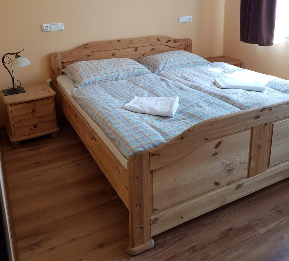 Sommer Panzio Balatonföldvár Εξωτερικό φωτογραφία